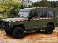 Transporteur de personnel sans rail